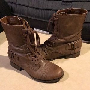 Stylish Women's Leather Combat Boots